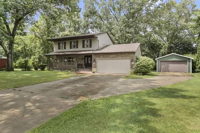 $379,900 | 23836 North Shore Drive, Edwardsburg, MI 49112