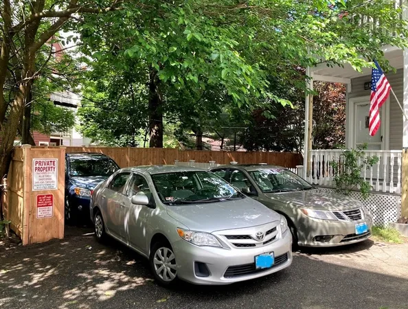 $4,600 | 53 Prince Street, Unit 2, Brookline, MA 02445