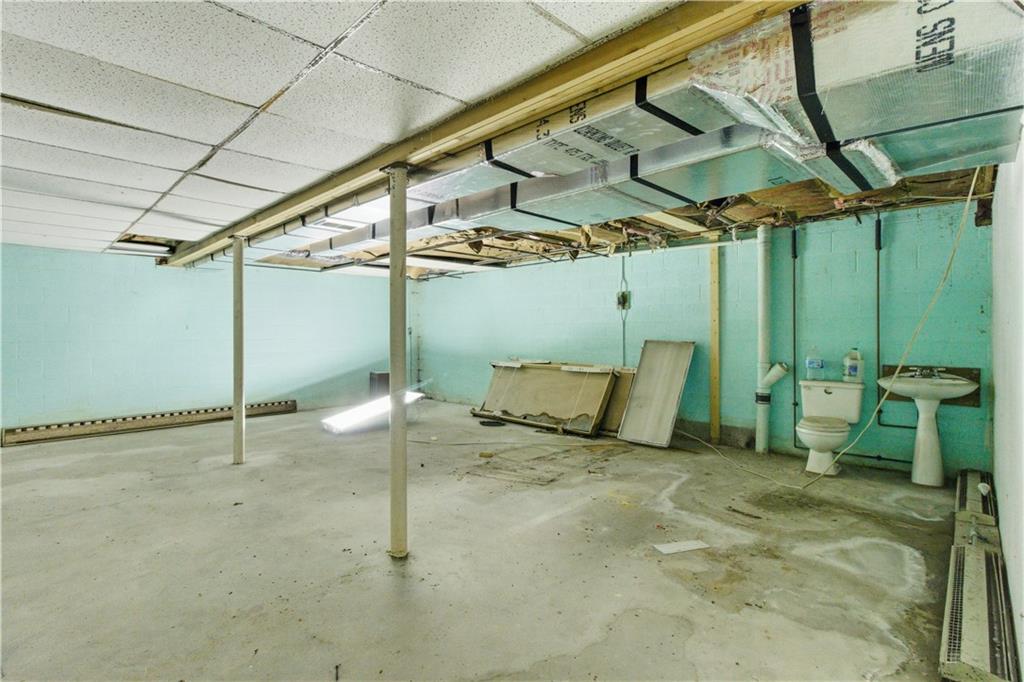 92 North Summit Road Reynoldsville, PA 15851 - Photo 16 of 20 a view of an empty room