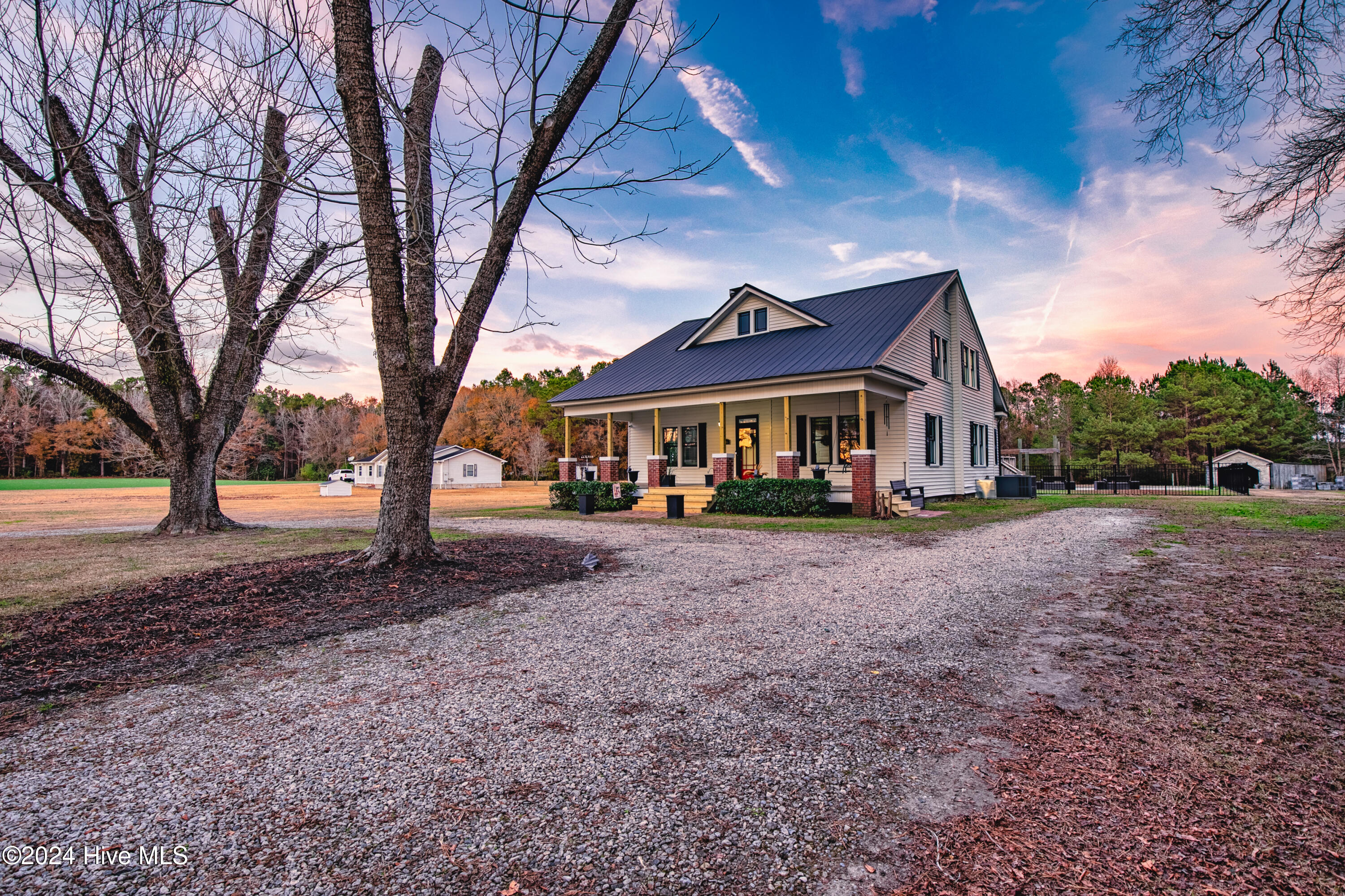 695 Rooks Road Atkinson, NC 28421 - Photo 4 of 69 6G8A3629-HDR copy