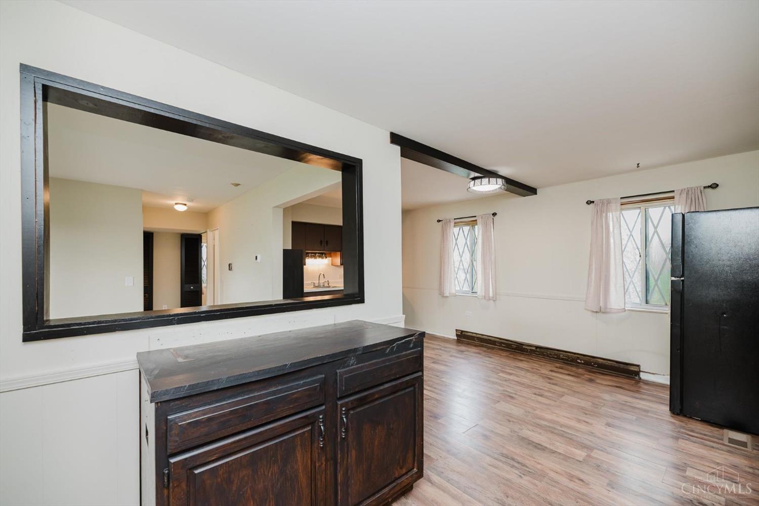 7719 Daleview Road Cincinnati, OH 45247 - Photo 11 of 33