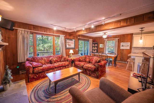 $449,000 | 49 W Road, Wilmington, VT 05363