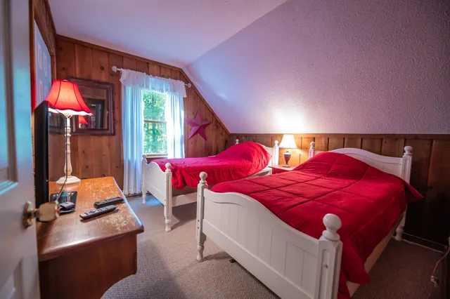 $449,000 | 49 W Road, Wilmington, VT 05363