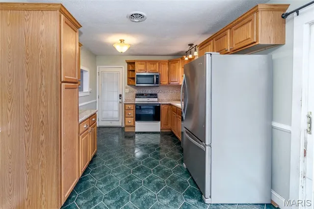 $229,900 | 1008 North Washington Avenue, Union, MO 63084