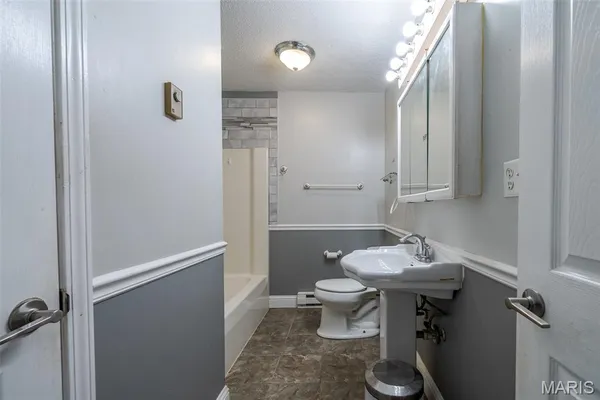 $215,000 | 1008 North Washington Avenue, Union, MO 63084