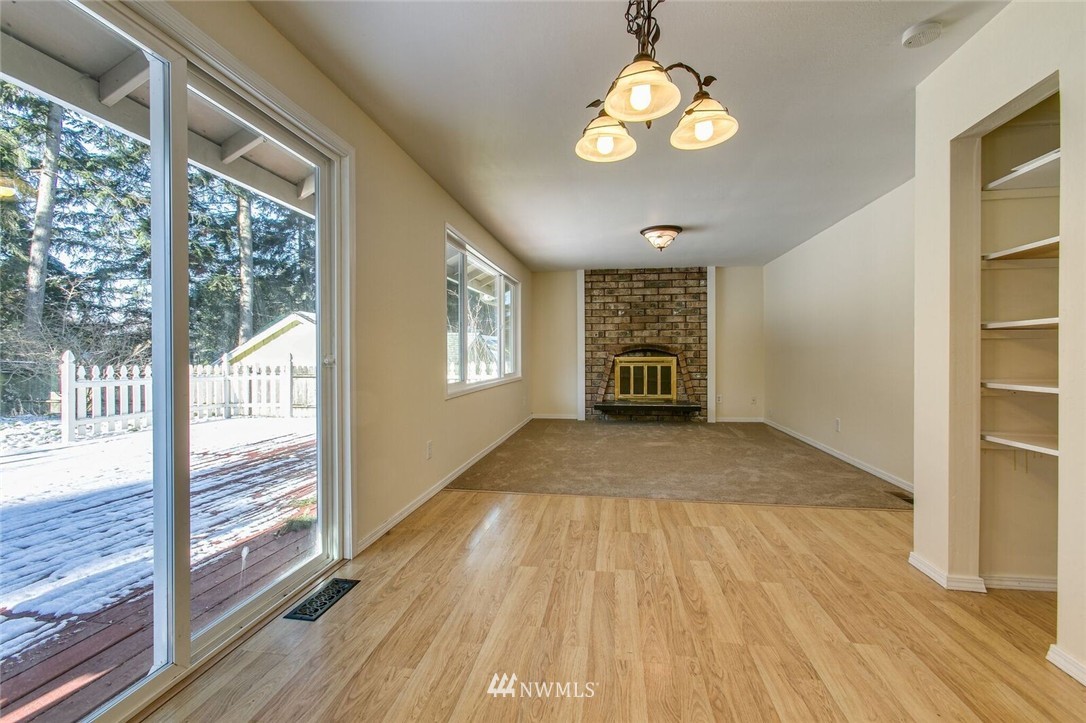 2549 Yew Street Road Bellingham, WA 98229 - Photo 8 of 17 Gallery Image 8