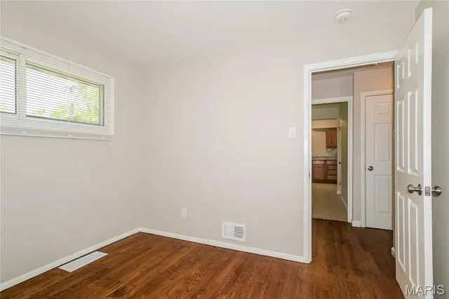 $1,210 | 10117 Crown Point Drive, St. Louis, MO 63136