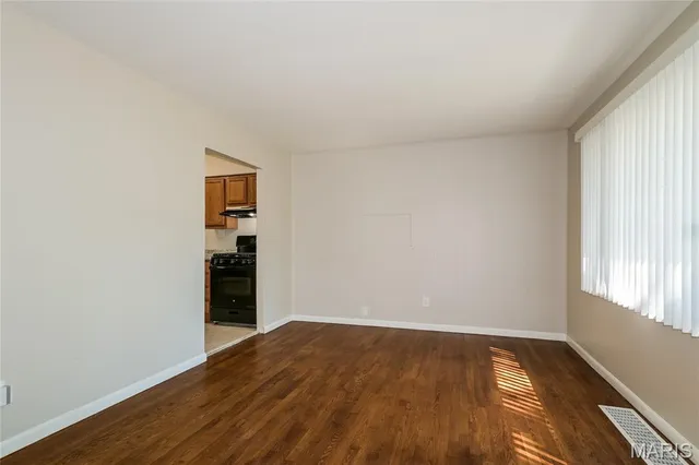 $1,210 | 10117 Crown Point Drive, St. Louis, MO 63136