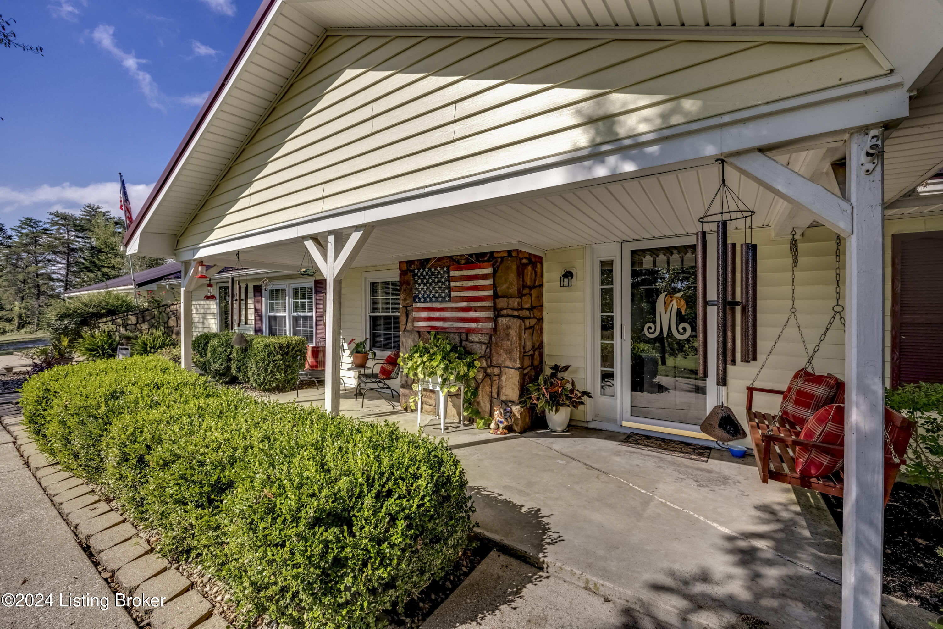 128 Marilyn Road Lebanon Junction, KY 40150 - Photo 5 of 48 2Y0A6465-A