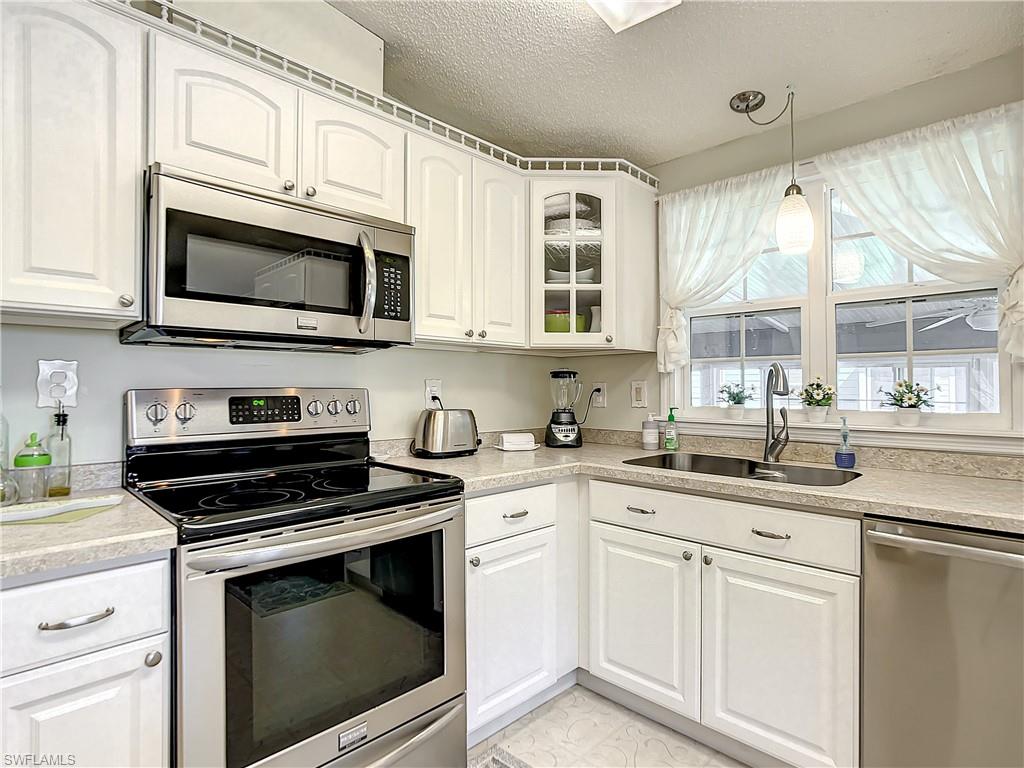 26395 Colony Road Bonita Springs, FL 34135 - Photo 9 of 50 Gallery Image 9