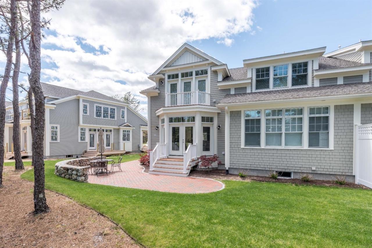 46 Simons Road, Unit B Mashpee, MA 02649 - Photo 1 of 15 Primary Photo