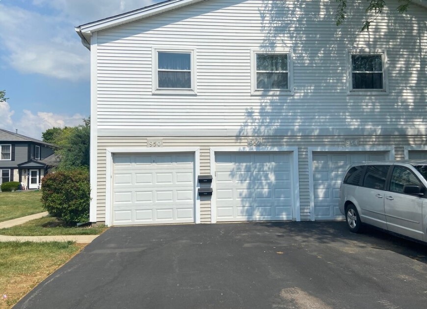 950 Inverrary Lane, Unit 950 Deerfield, IL 60015 - Photo 2 of 2