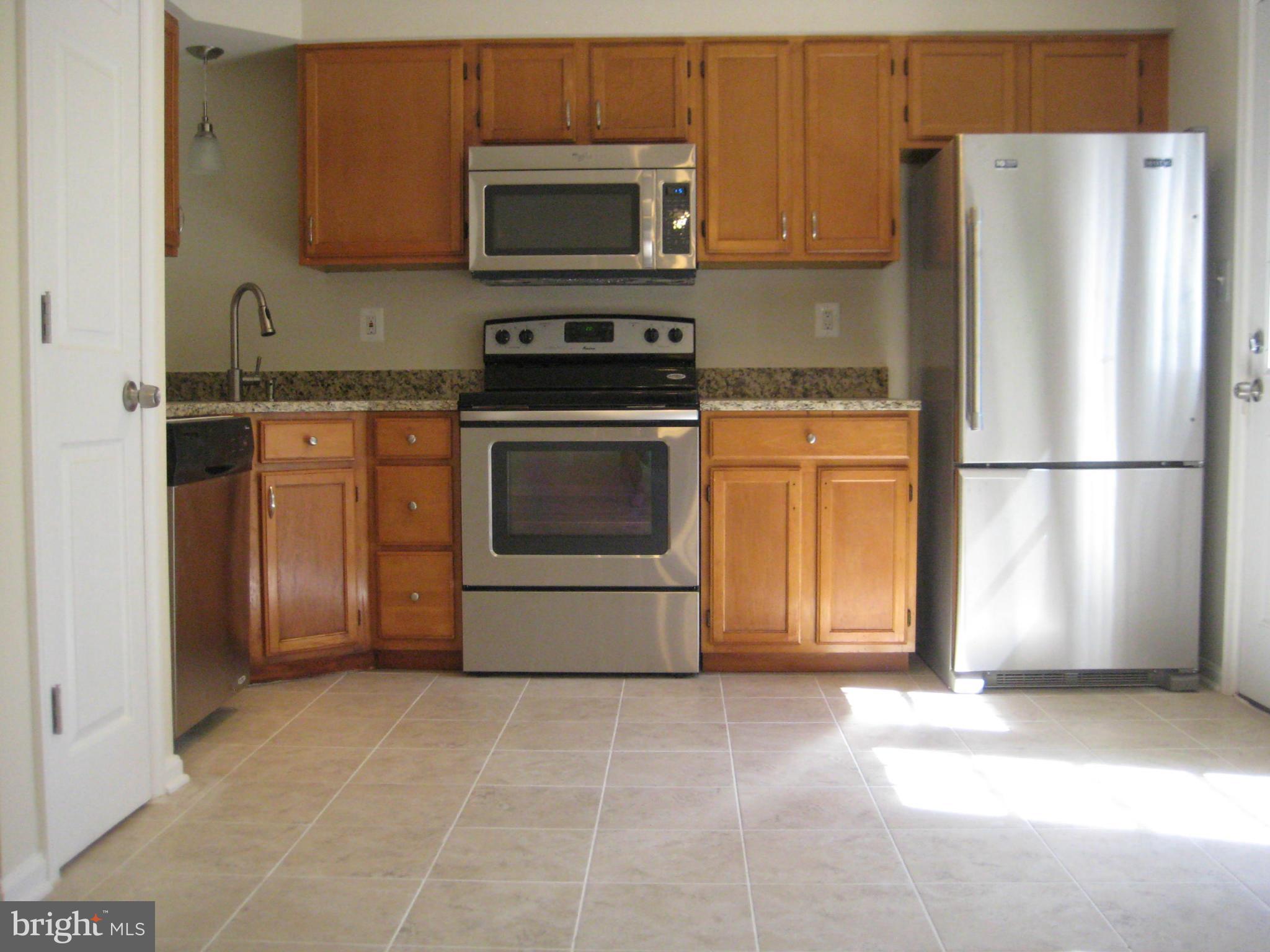 9219 Ridgefield Circle Frederick, MD 21701 - Photo 6 of 17 NEVER BEEN USED APPLIANCES