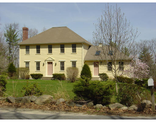 113 Lawton Road Shirley, MA 01464 - Photo 1 of 13 Gallery Image 1