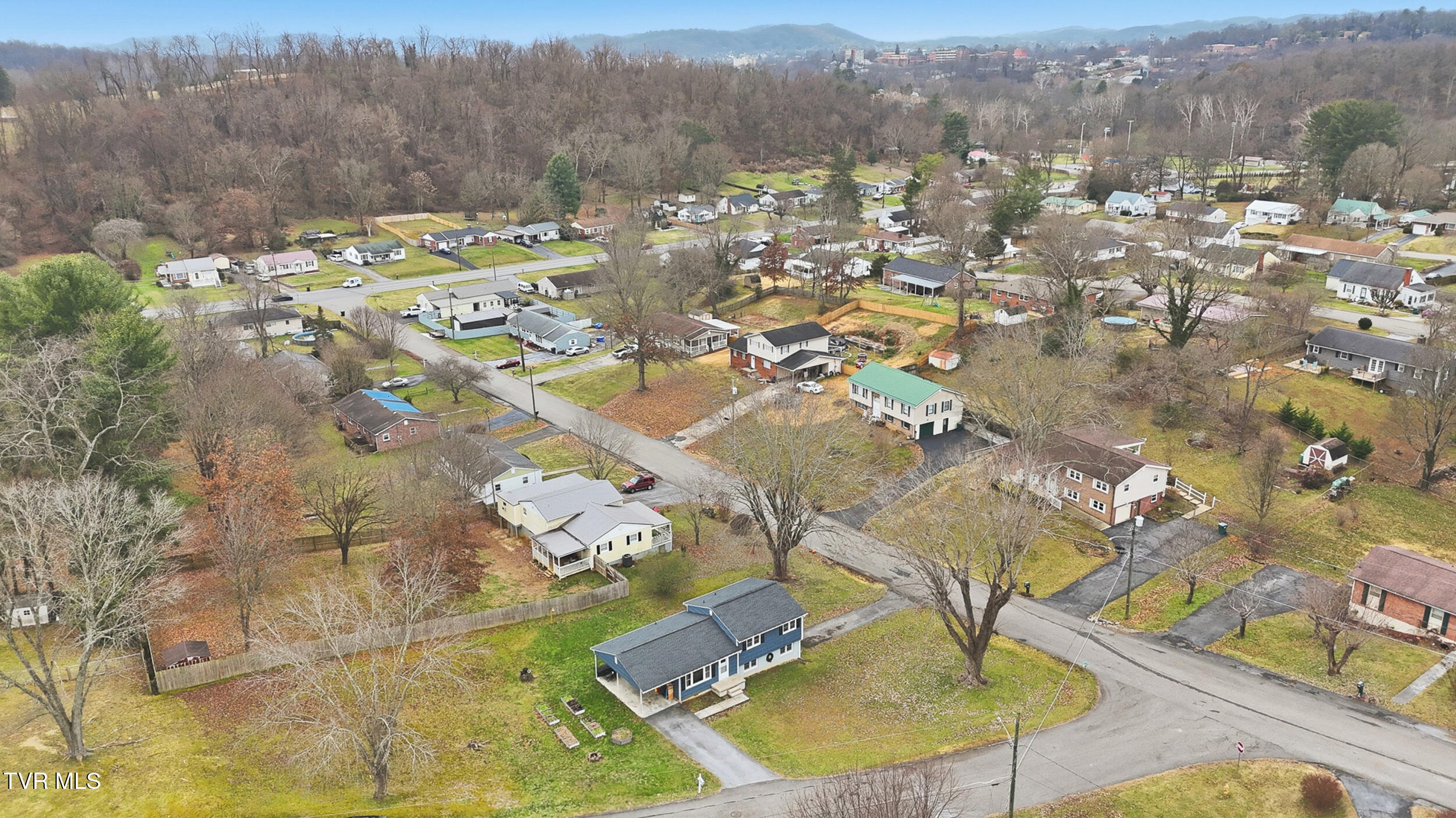 119 Dakota Road Bristol, VA 24201 - Photo 5 of 32 30_32_dji_20251204124808_0061_d