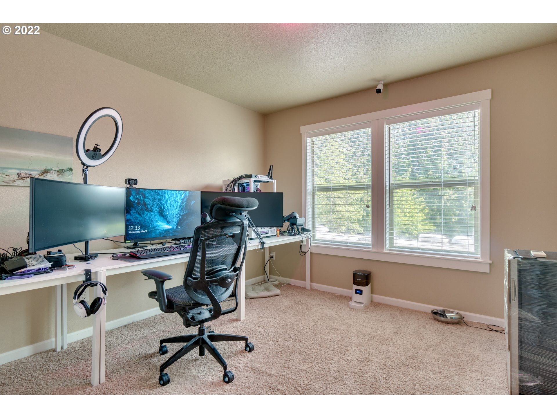 4310 North 4th Circle Ridgefield, WA 98642 - Photo 19 of 27 a workspace with furniture and a window