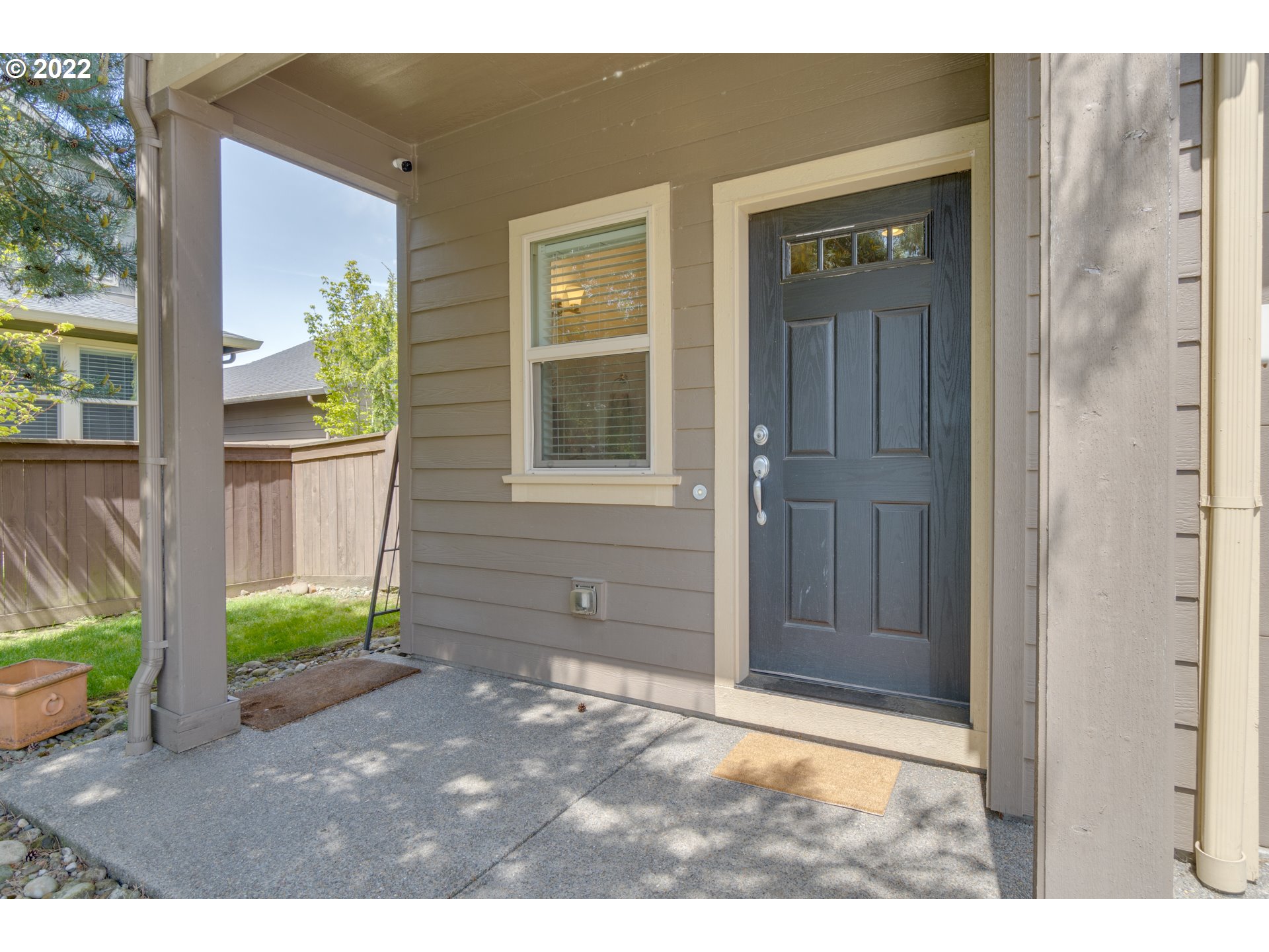 4310 North 4th Circle Ridgefield, WA 98642 - Photo 4 of 27 a view of entryway door