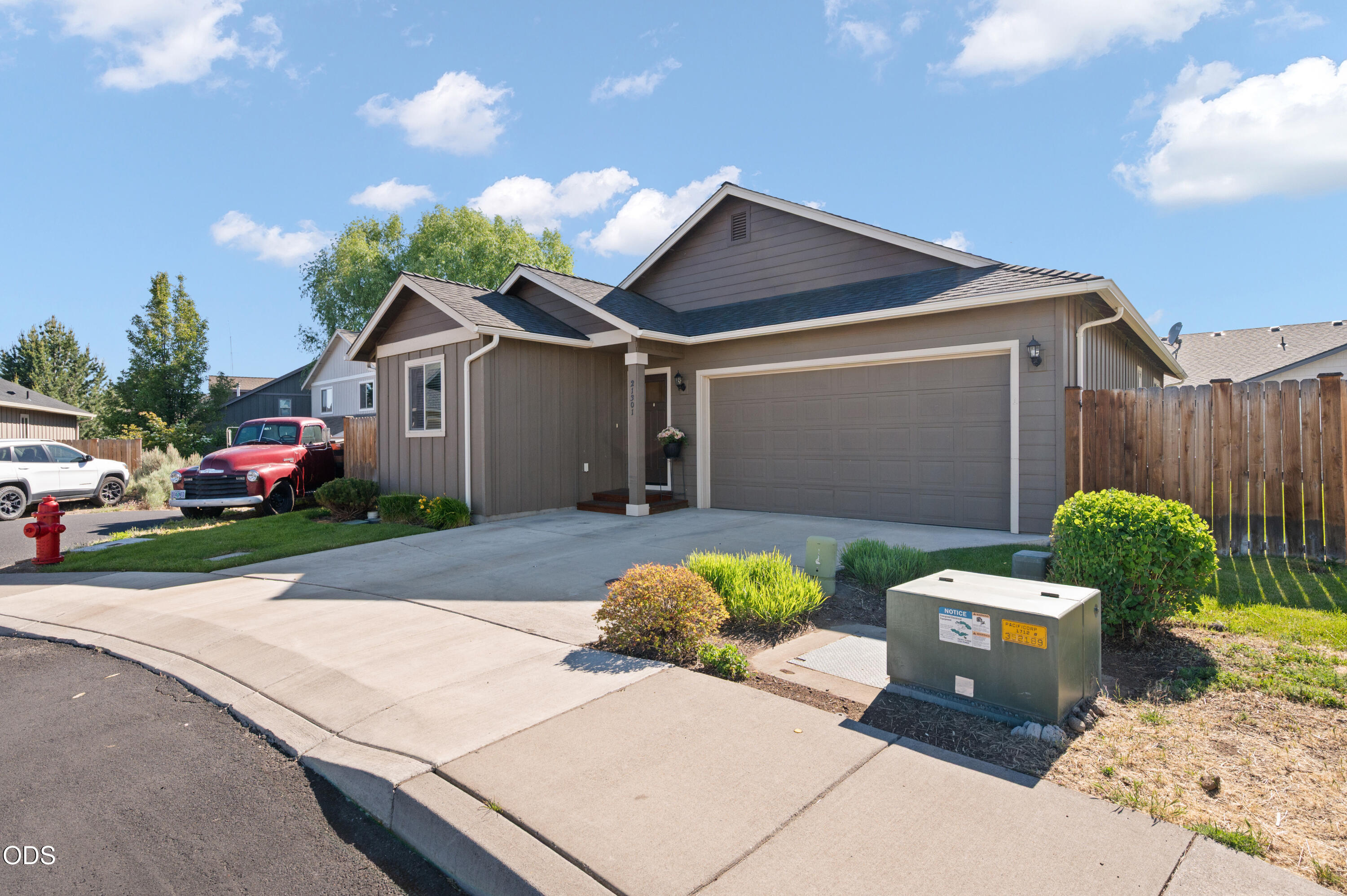 21301 Oconnor Way Bend, OR 97701 - Photo 2 of 36