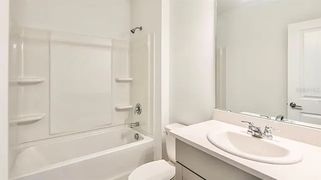 $2,895 | 4244 Alice Street, Edgewater, FL 32141