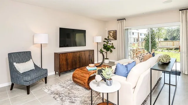 $2,895 | 4244 Alice Street, Edgewater, FL 32141