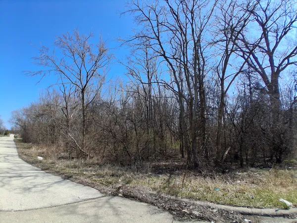 $37,500 | 36245 North Green Bay Road, Waukegan, IL 60087