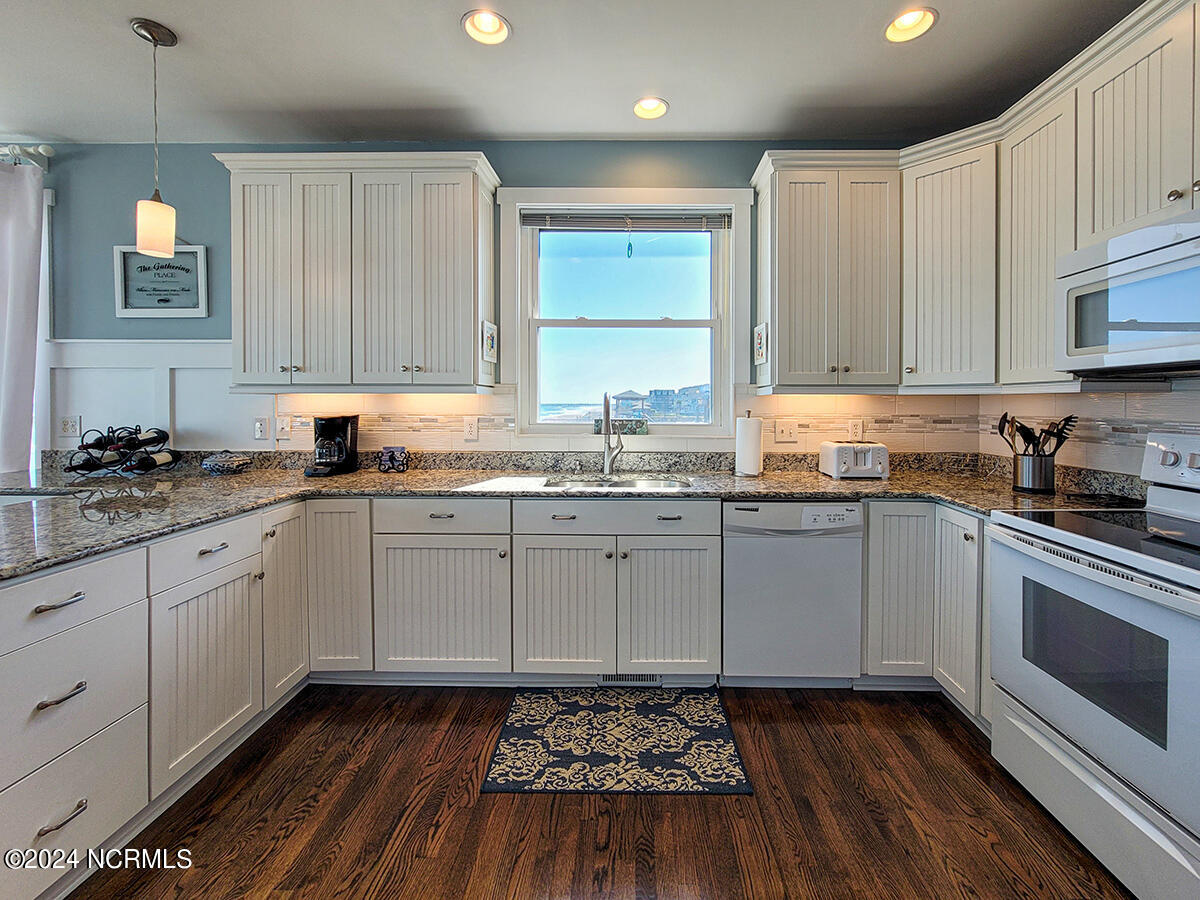 1204 New River Inlet Road North Topsail Beach, NC 28460 - Photo 16 of 93 1204-New-River-Inlet-Rd_Cheryl Moseley_S