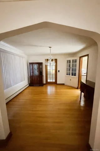 $725,000 | 32 Manor Road, Lynbrook, NY 11563