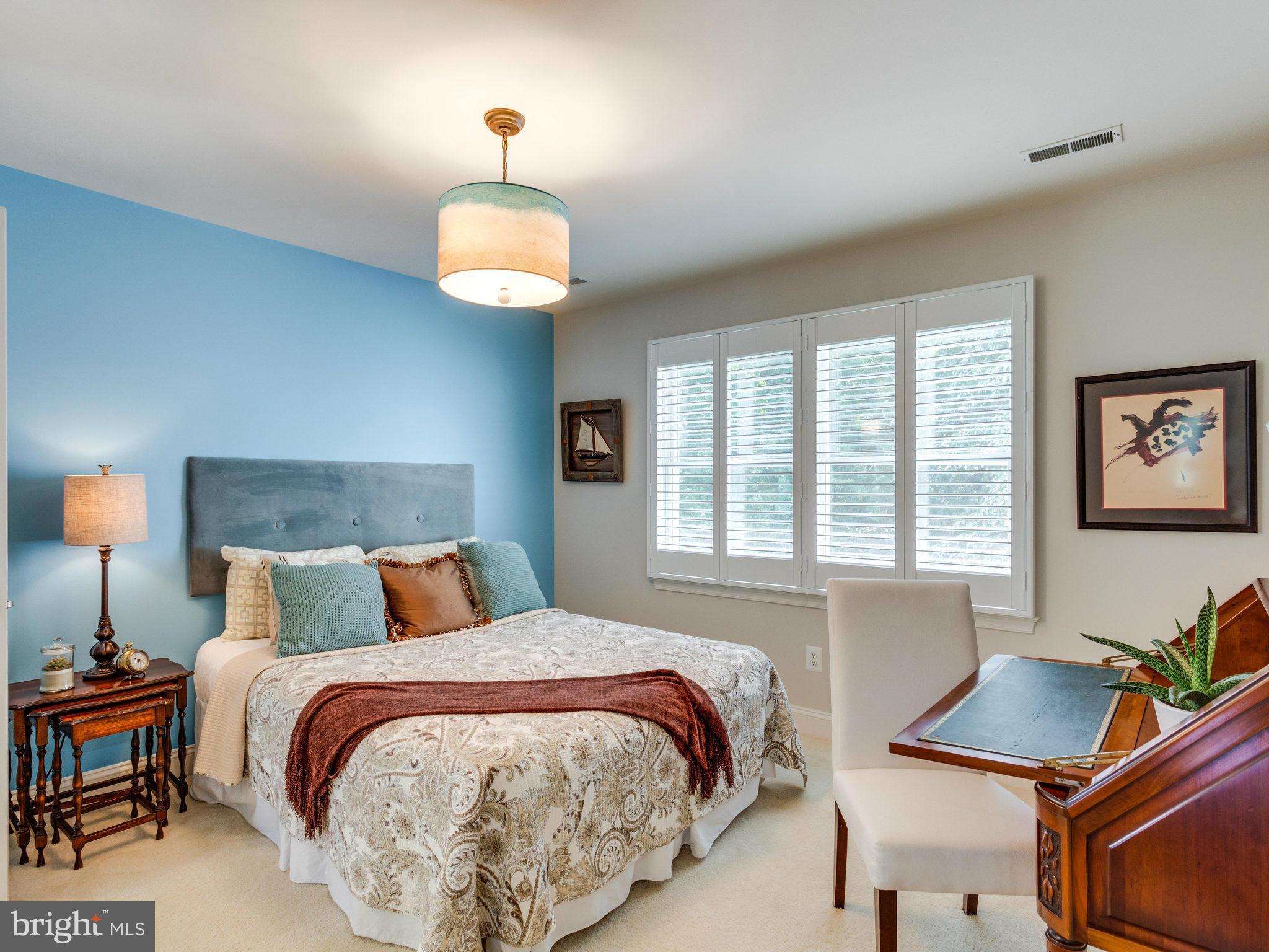 10513 Dunn Meadow Road Vienna, VA 22182 - Photo 22 of 30 Bedroom