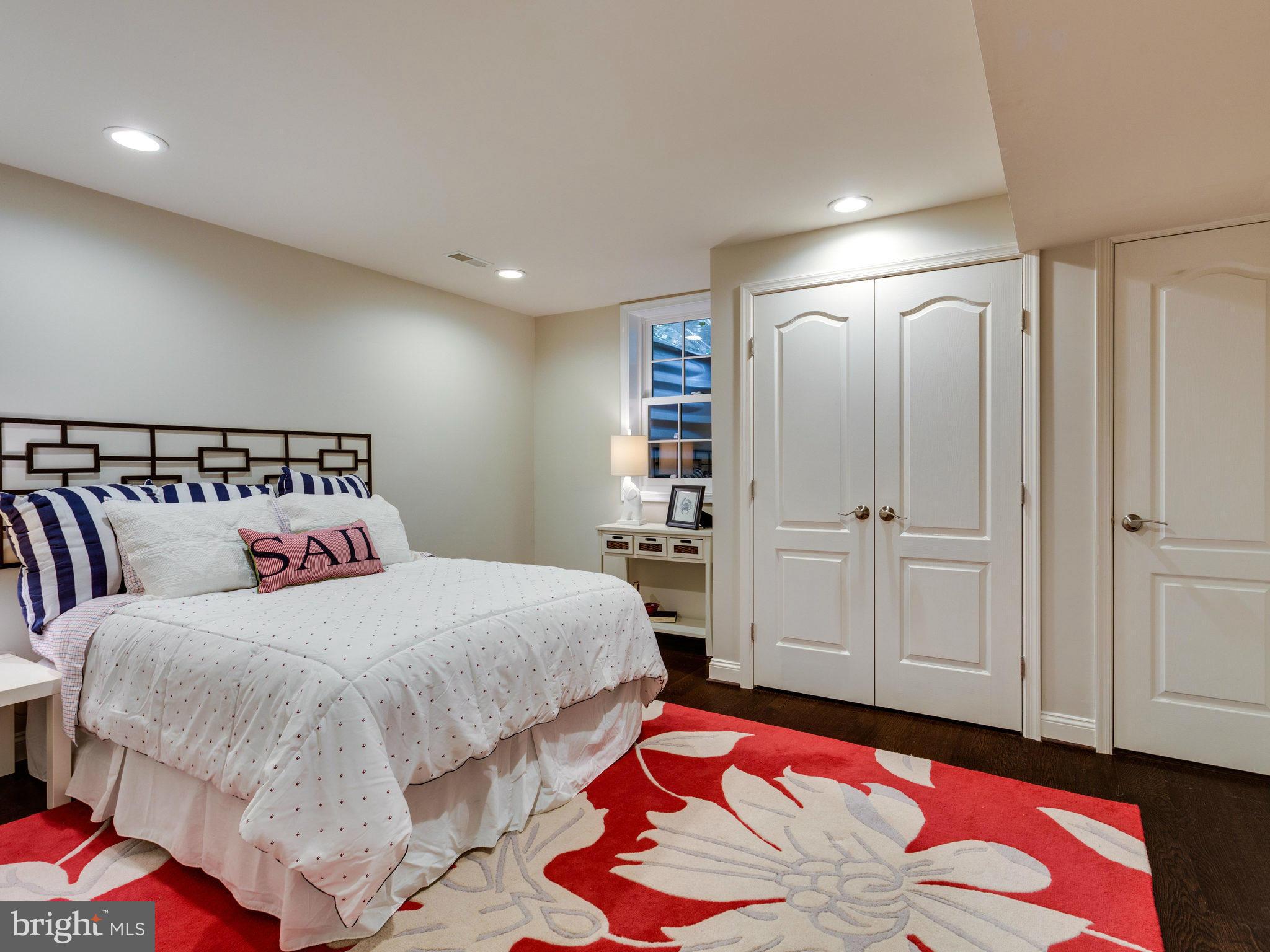 10513 Dunn Meadow Road Vienna, VA 22182 - Photo 25 of 30 Bedroom