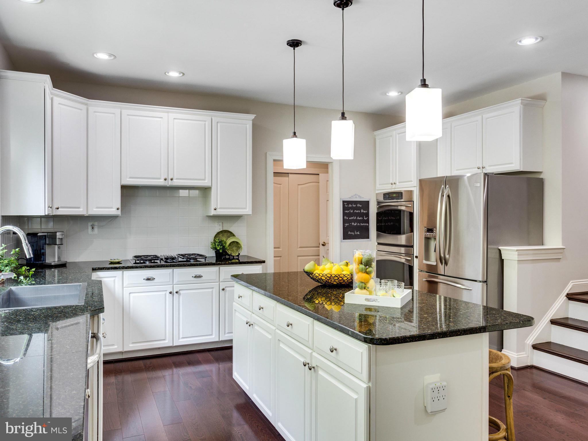 10513 Dunn Meadow Road Vienna, VA 22182 - Photo 9 of 30 Kitchen