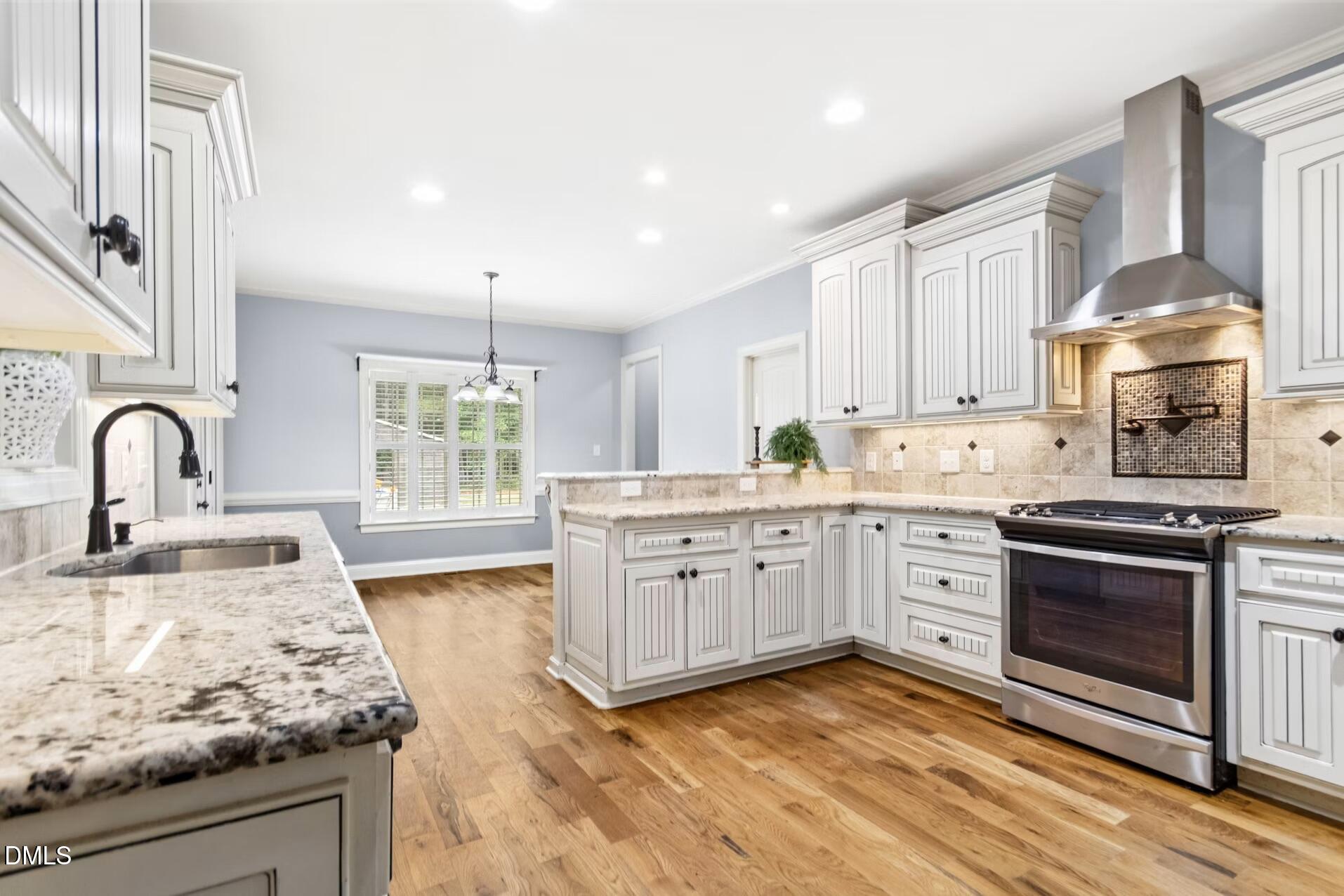 Gourmet Kitchen