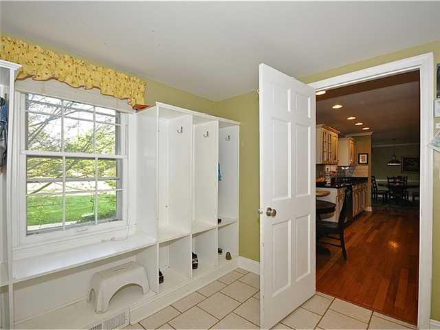 7575 Spring Mill Road Indianapolis, IN 46260 - Photo 19 of 24 Gallery Image 19