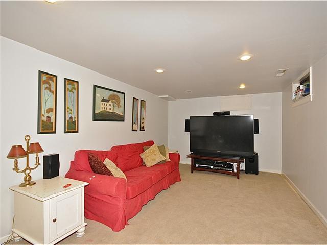 7575 Spring Mill Road Indianapolis, IN 46260 - Photo 20 of 24 Gallery Image 20