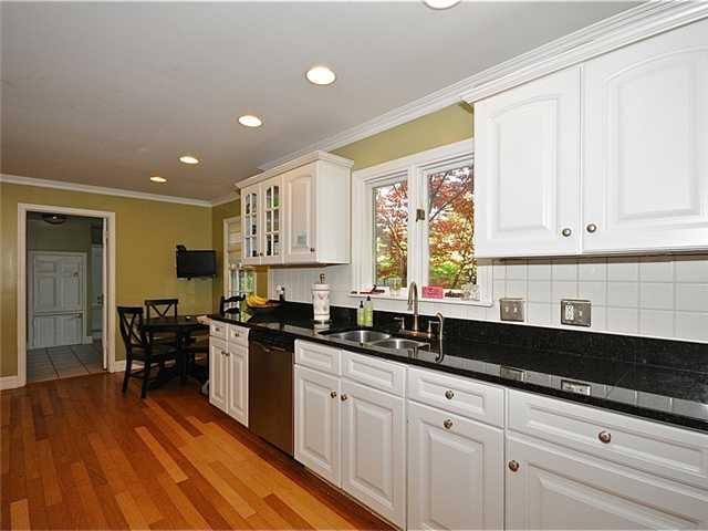 7575 Spring Mill Road Indianapolis, IN 46260 - Photo 4 of 24 Gallery Image 4