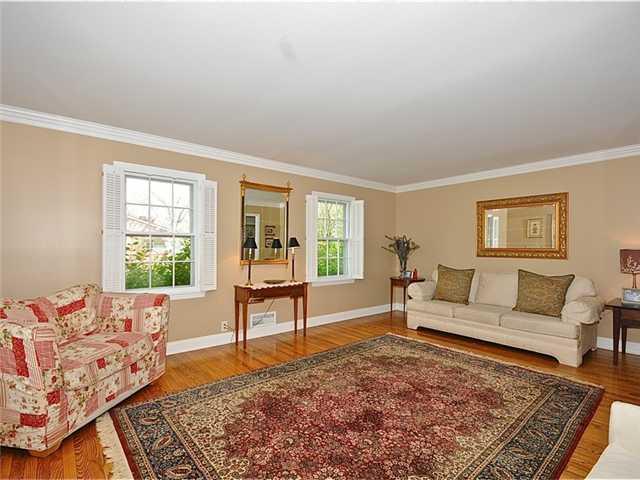 7575 Spring Mill Road Indianapolis, IN 46260 - Photo 8 of 24 Gallery Image 8