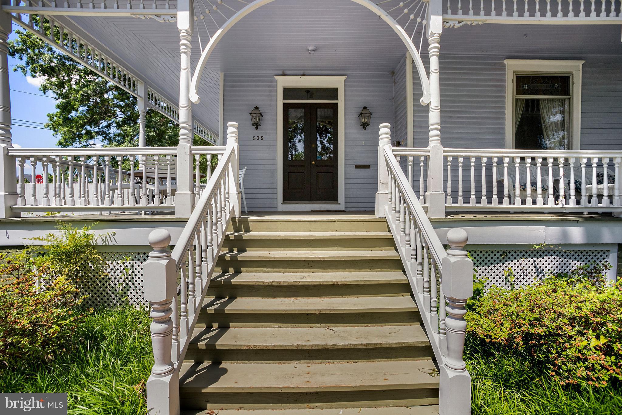 535 Cedar Street Northwest Washington, DC 20012 - Photo 3 of 62