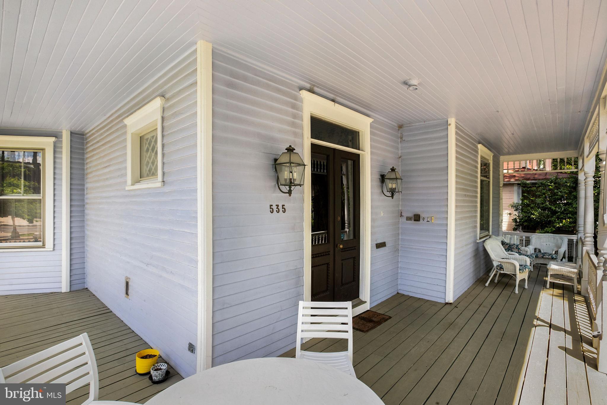 535 Cedar Street Northwest Washington, DC 20012 - Photo 4 of 62