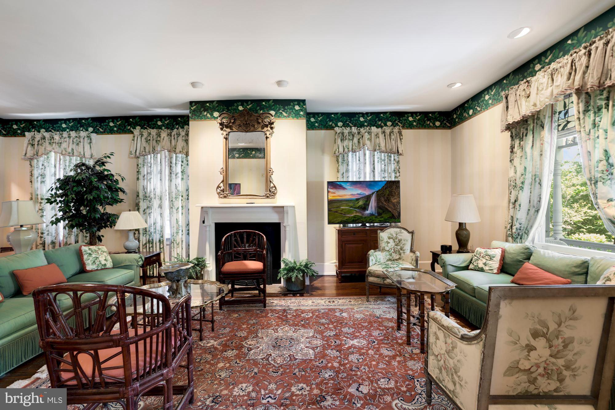 535 Cedar Street Northwest Washington, DC 20012 - Photo 7 of 62