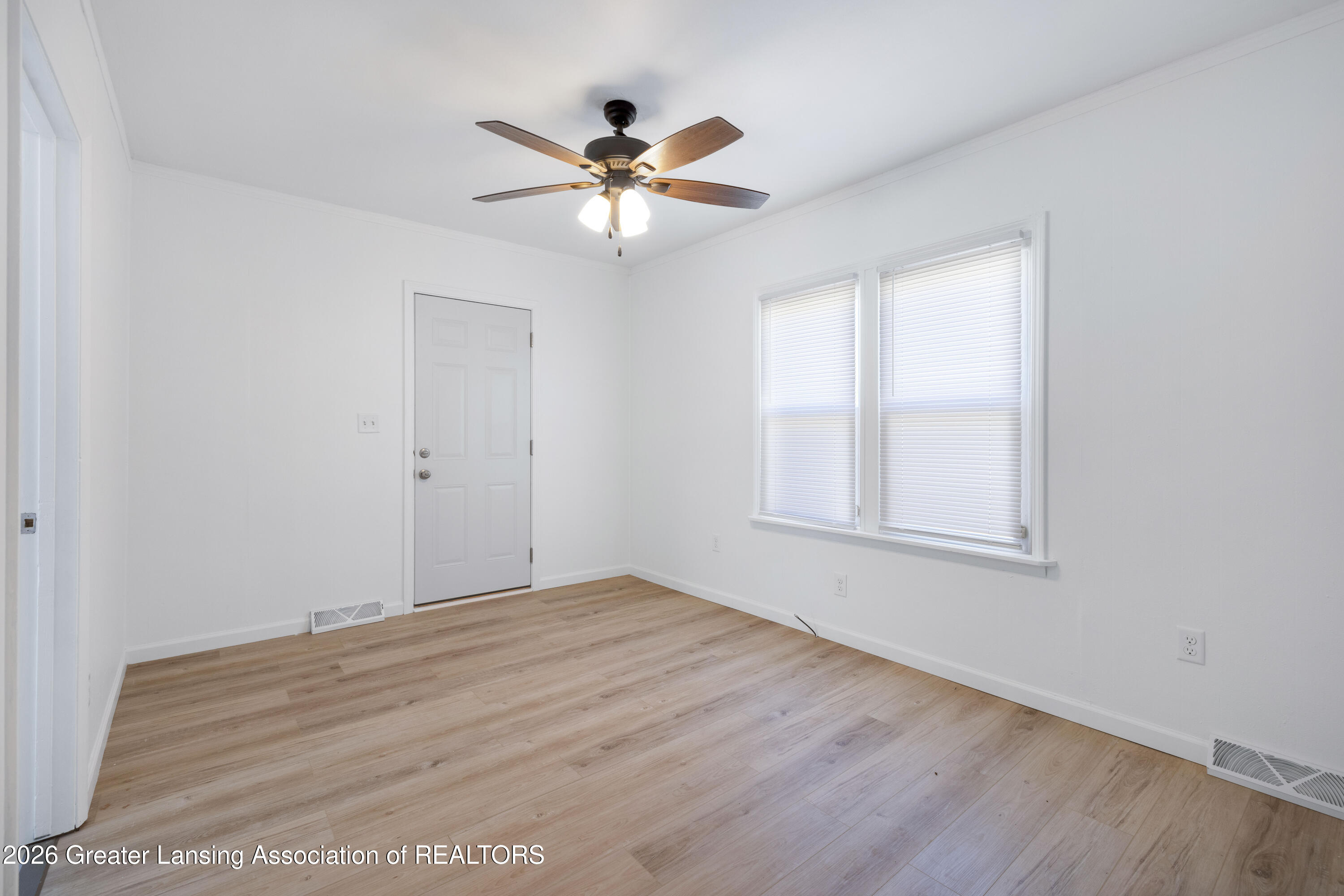 2313 South Rundle Avenue Lansing, MI 48910 - Photo 6 of 26 AKP-14 (7)