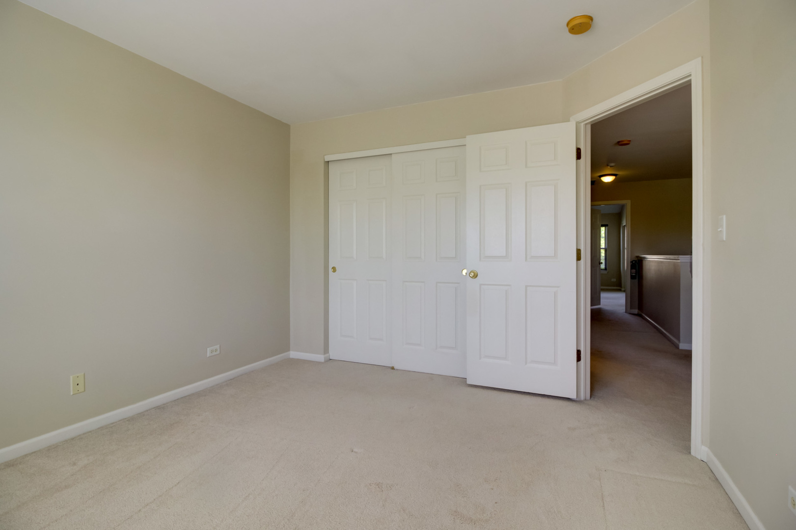 2438 Golf Ridge Circle Naperville, IL 60563 - Photo 11 of 17