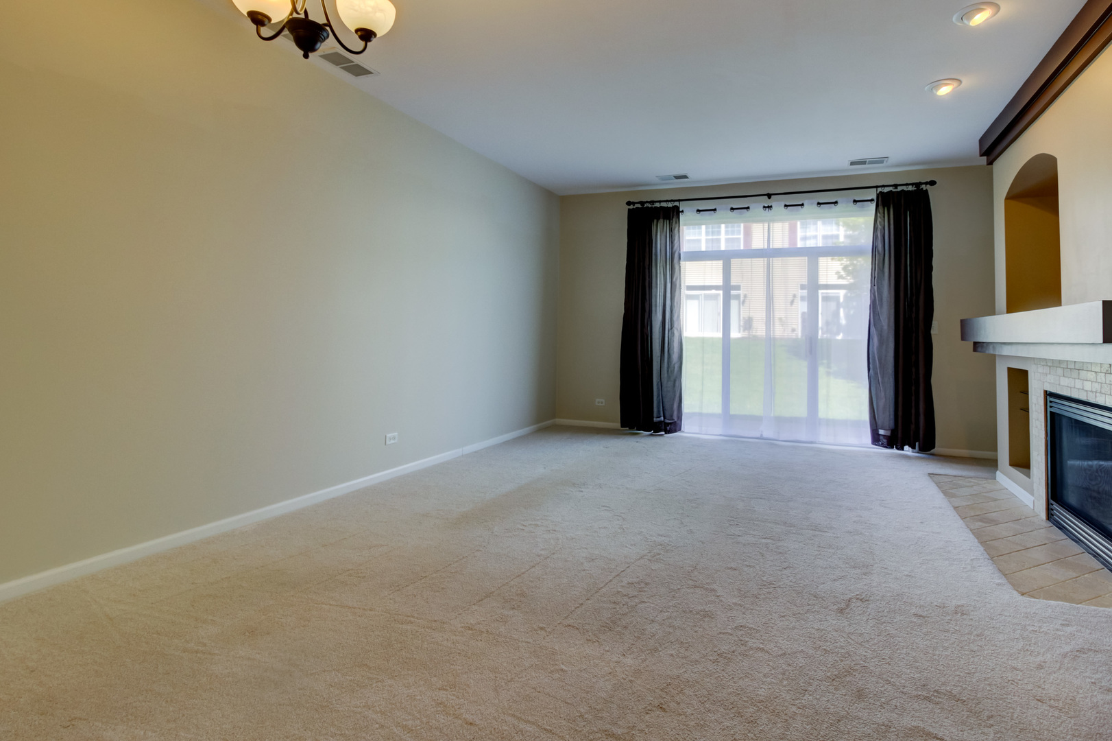 2438 Golf Ridge Circle Naperville, IL 60563 - Photo 3 of 17