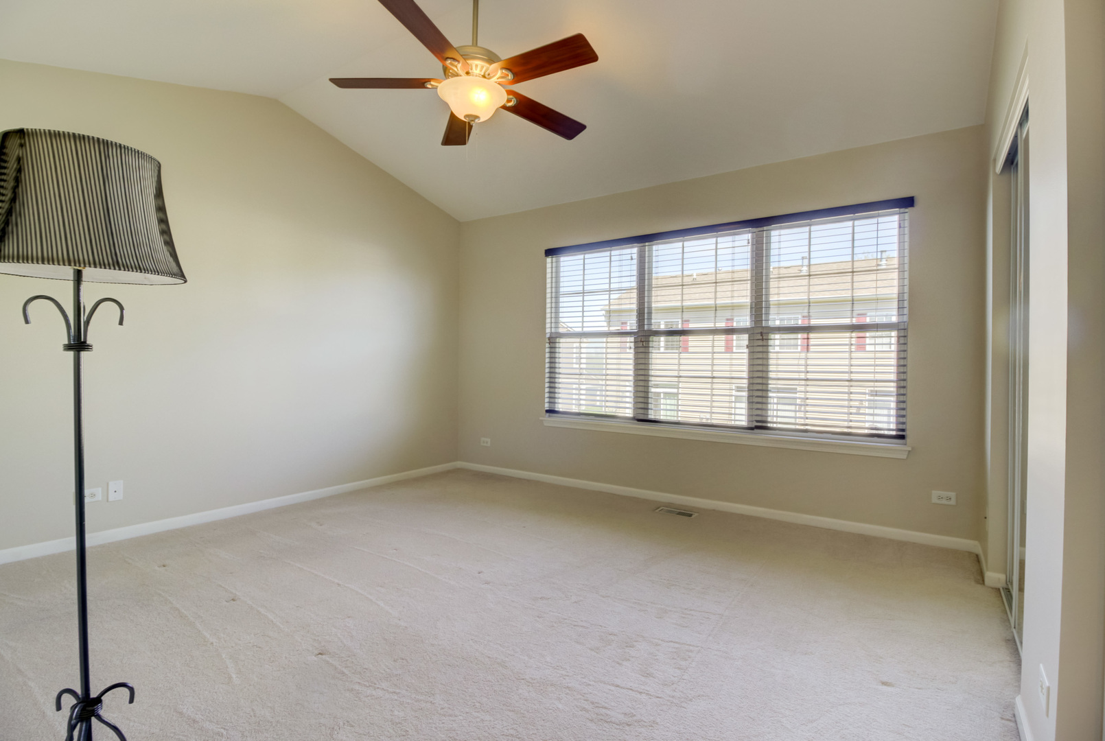 2438 Golf Ridge Circle Naperville, IL 60563 - Photo 7 of 17