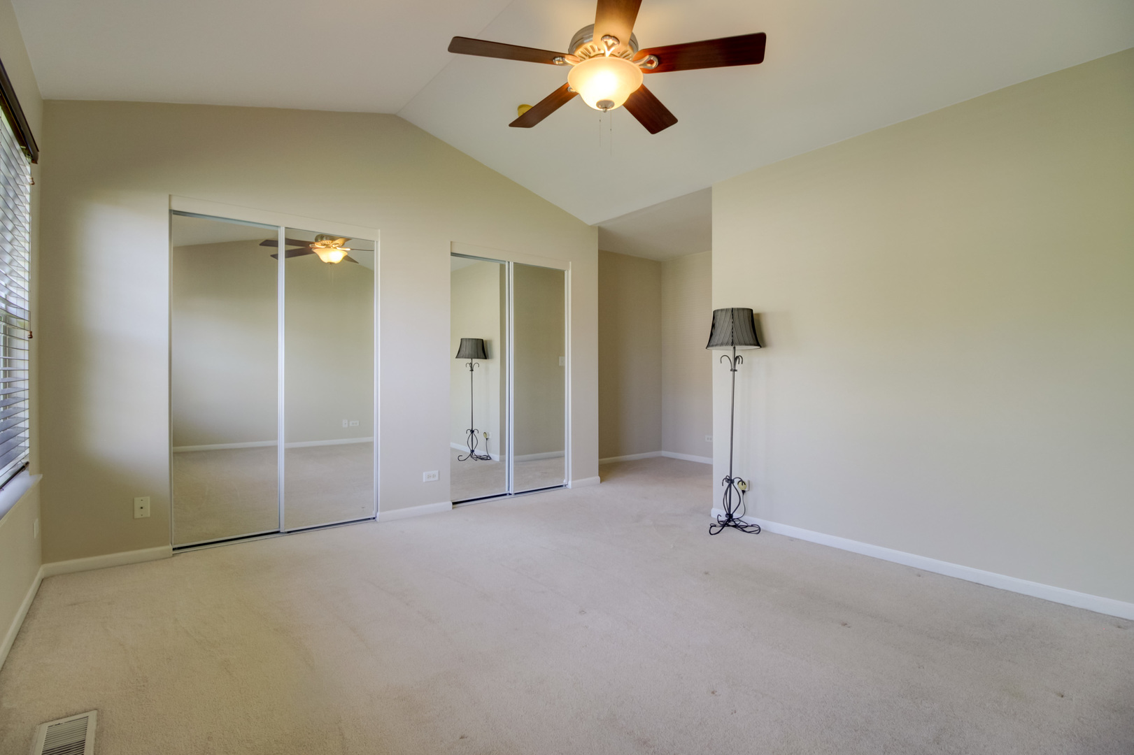 2438 Golf Ridge Circle Naperville, IL 60563 - Photo 8 of 17
