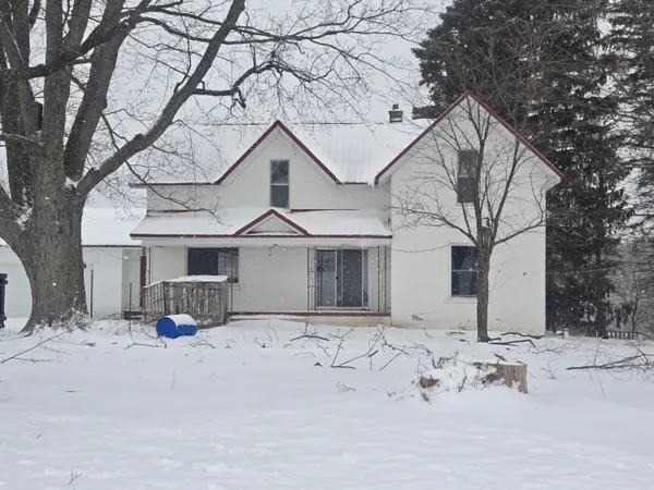 $184,900 | 10108 37 1/2 Road, Cadillac, MI 49601