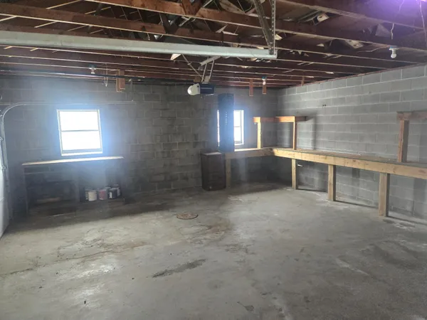 $184,900 | 10108 37 1/2 Road, Cadillac, MI 49601