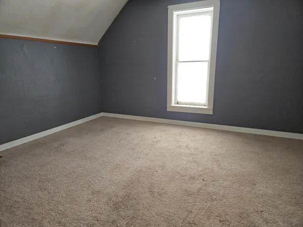 $184,900 | 10108 37 1/2 Road, Cadillac, MI 49601