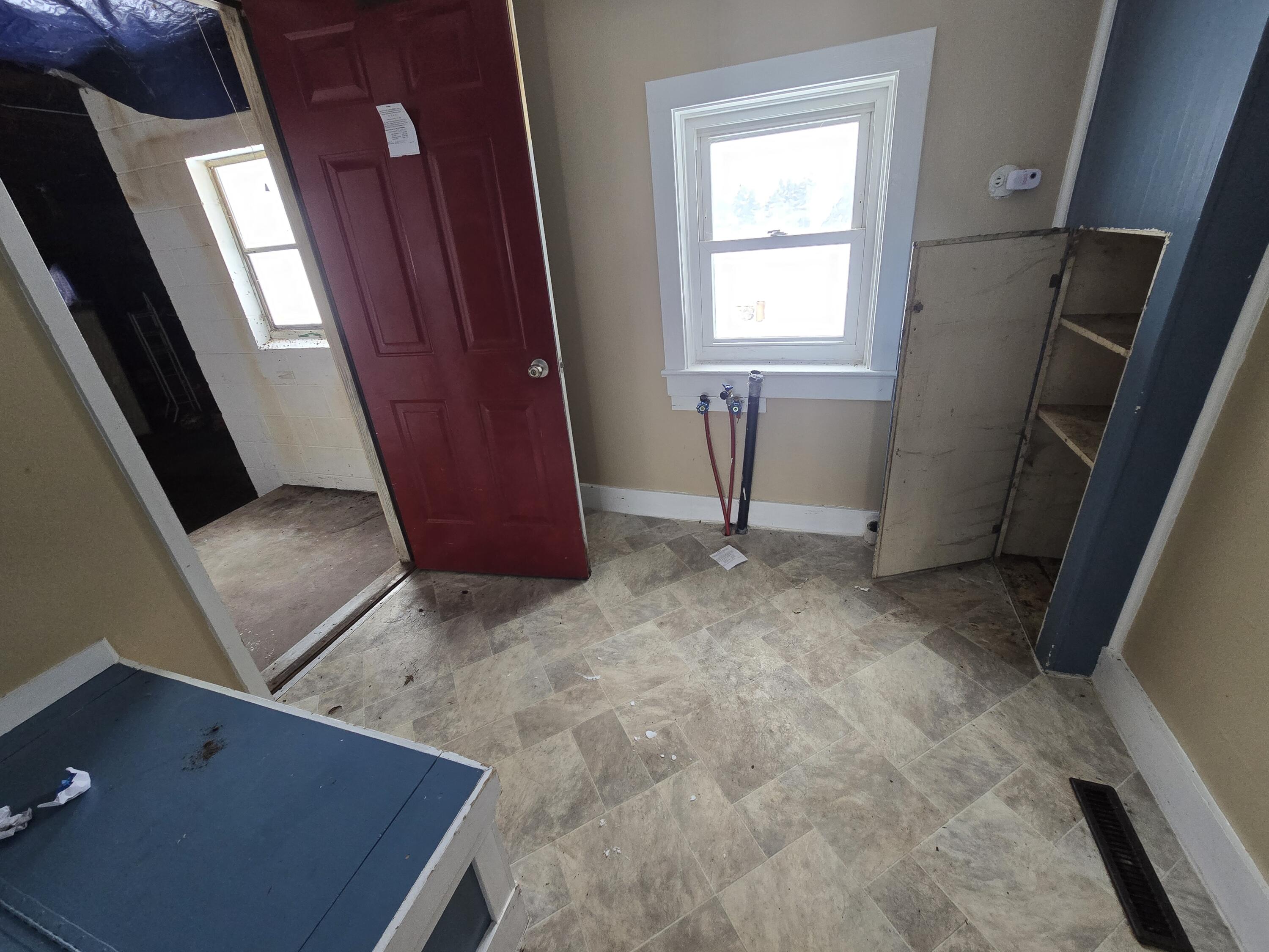 10108 37 1/2 Road Cadillac, MI 49601 - Photo 8 of 59 20260105_123702