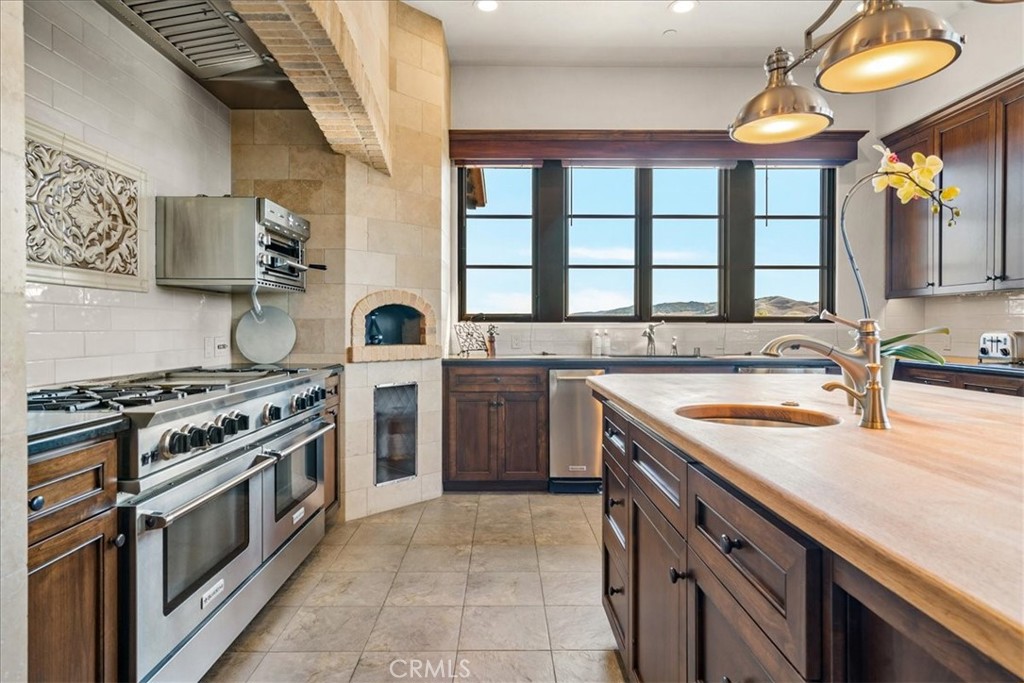 3515 Turri Road San Luis Obispo, CA 93405 - Photo 6 of 73 Kitchen