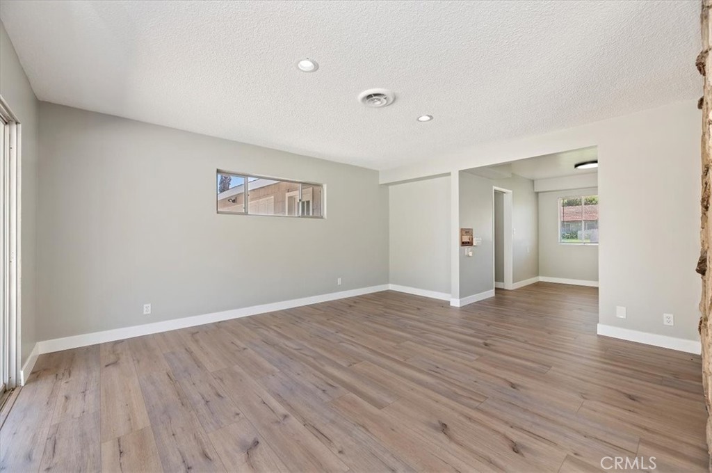 2111 Elsinore Road Riverside, CA 92506 - Photo 14 of 44