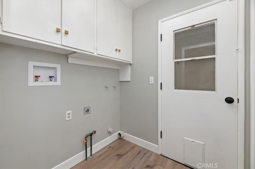 2111 Elsinore Road Riverside, CA 92506 - Photo 25 of 44